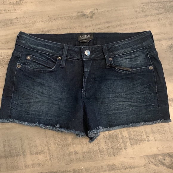 Bebe Raw Edge Icon Shorts - Picture 4 of 7